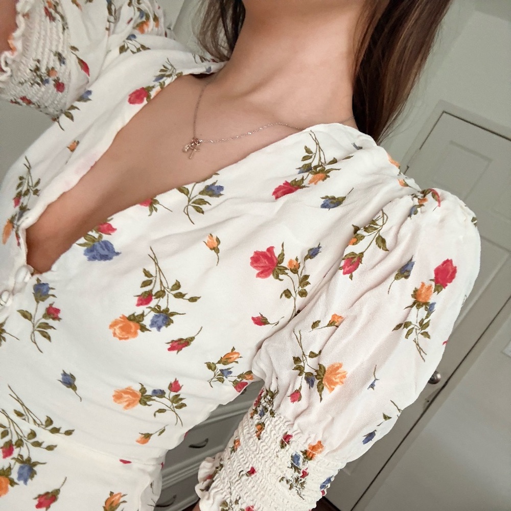 Reformation White Floral V-Neck Puff Sleeve Dress
